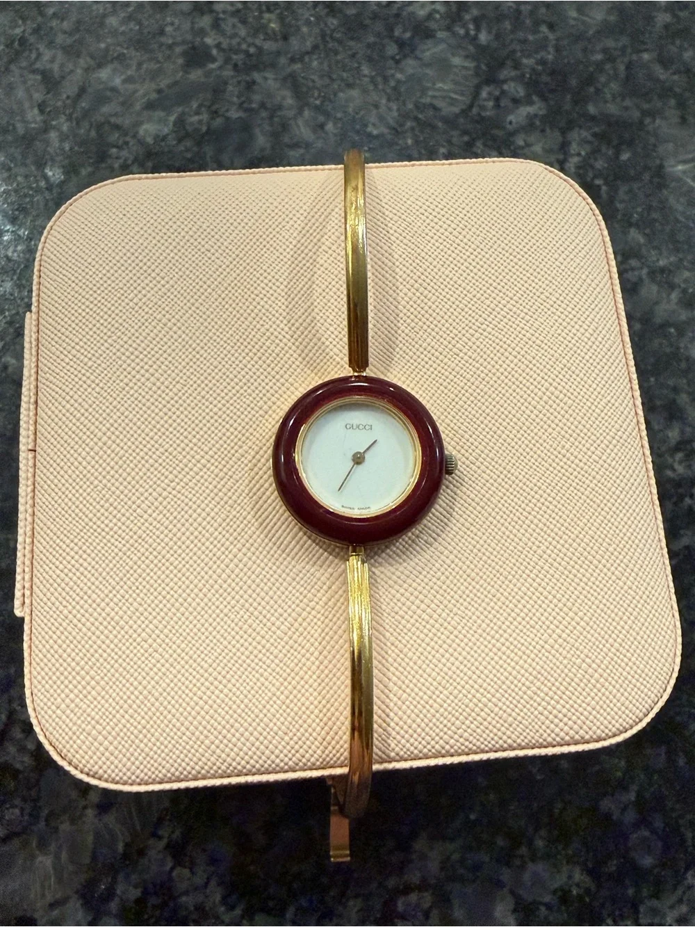 Viral vintage Gucci Bezel Watch 11/12.2